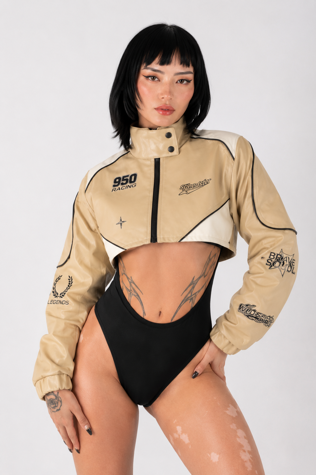 Chaqueta Bomber Cropped Racing Bicolor con Parches