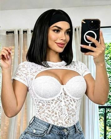 Body de Encaje con Escote Corazón y Manga Corta