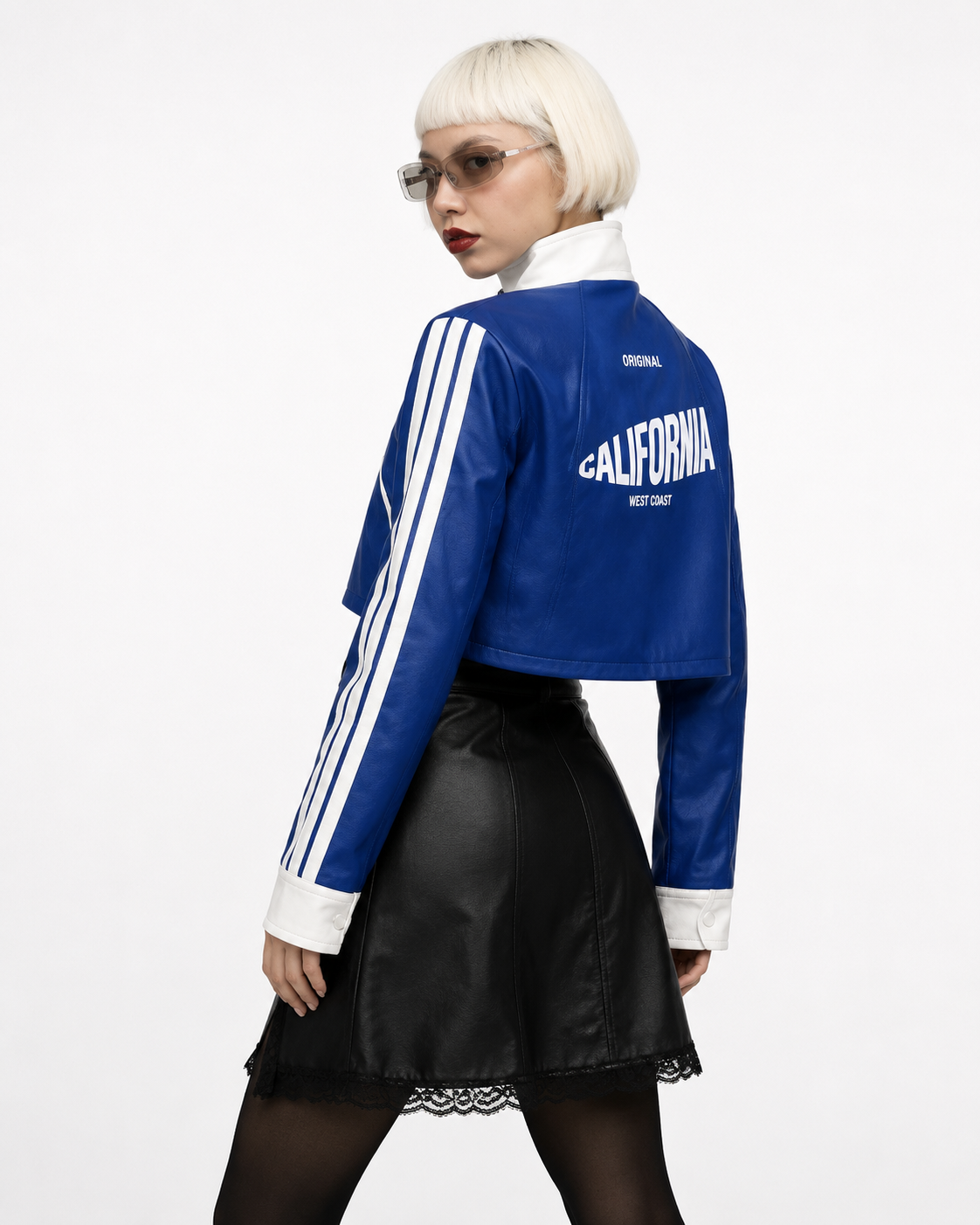 Chaqueta Cropped Efecto Cuero Bicolor con Cuello Alto
