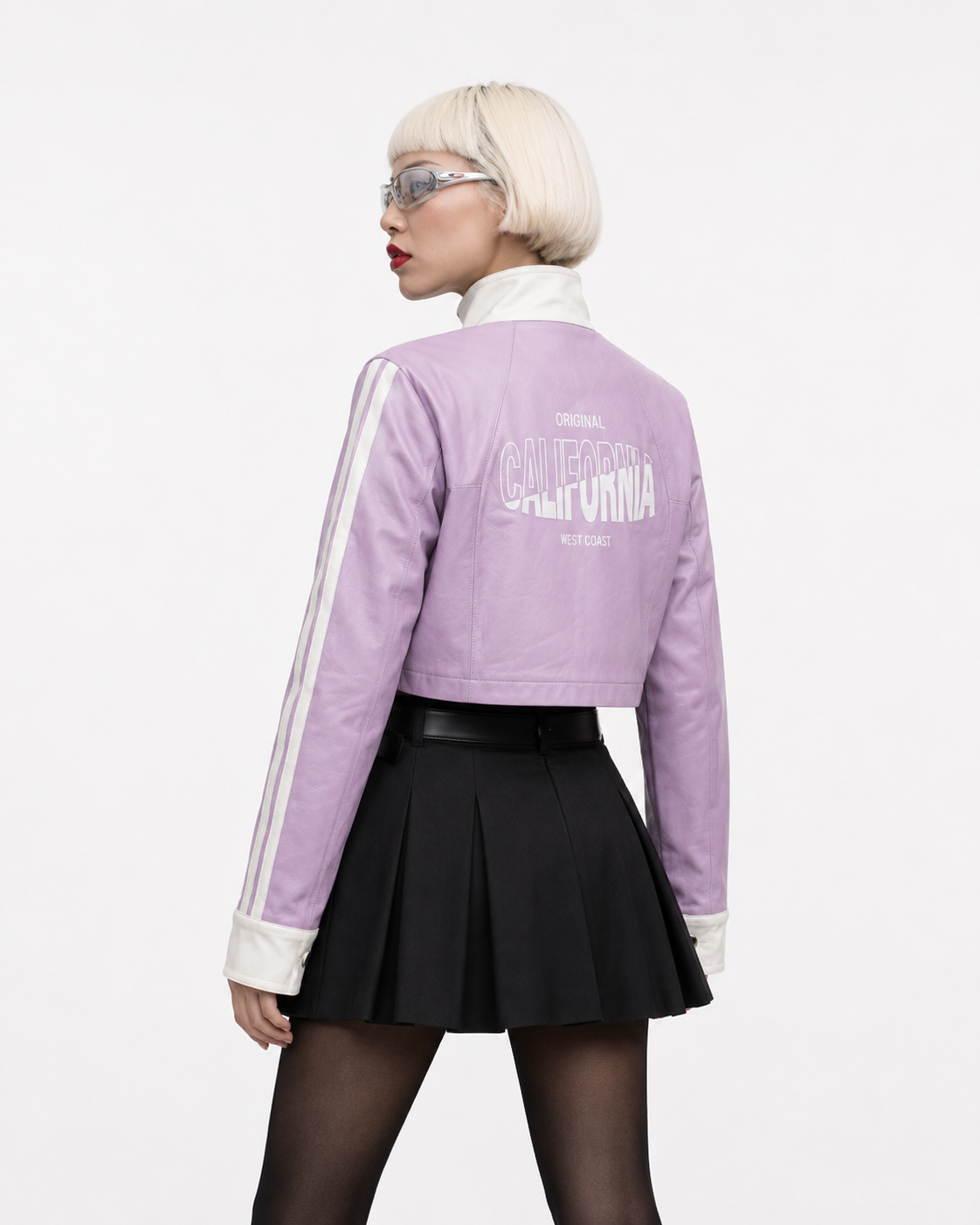 Chaqueta Cropped Efecto Cuero Bicolor con Cuello Alto
