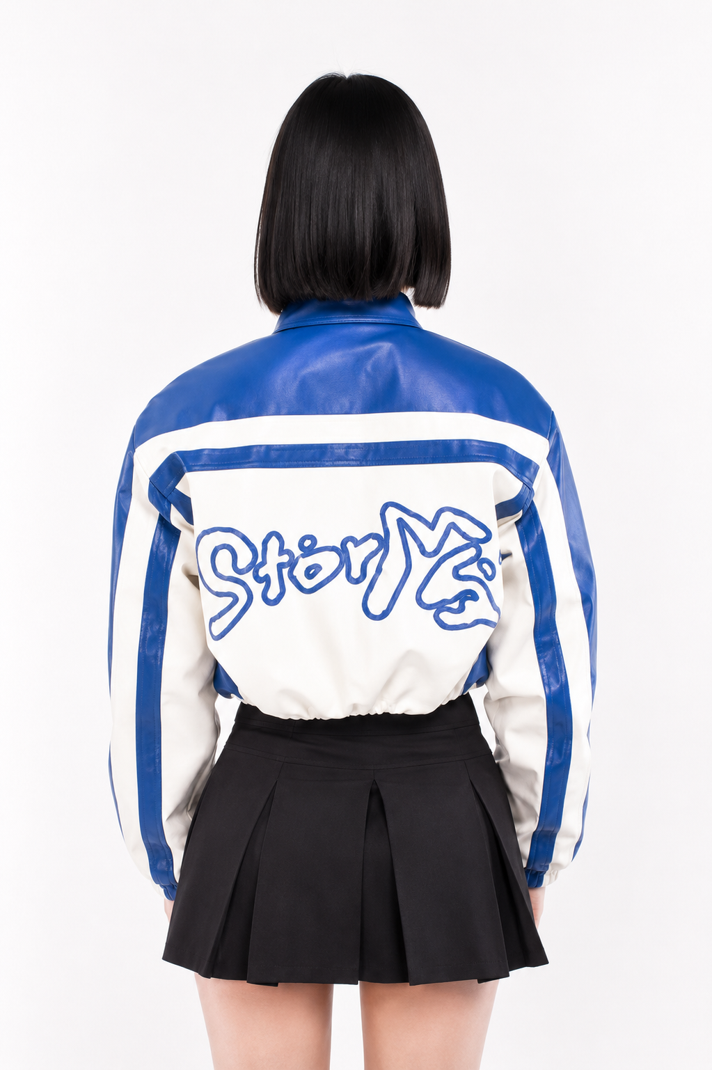 Chaqueta Bomber Cropped Bicolor con Rayas y Estampado