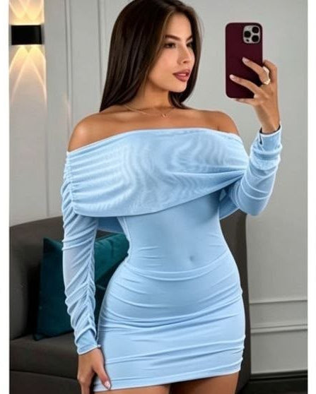 Vestido Corto de Malla con Hombros Descubiertos