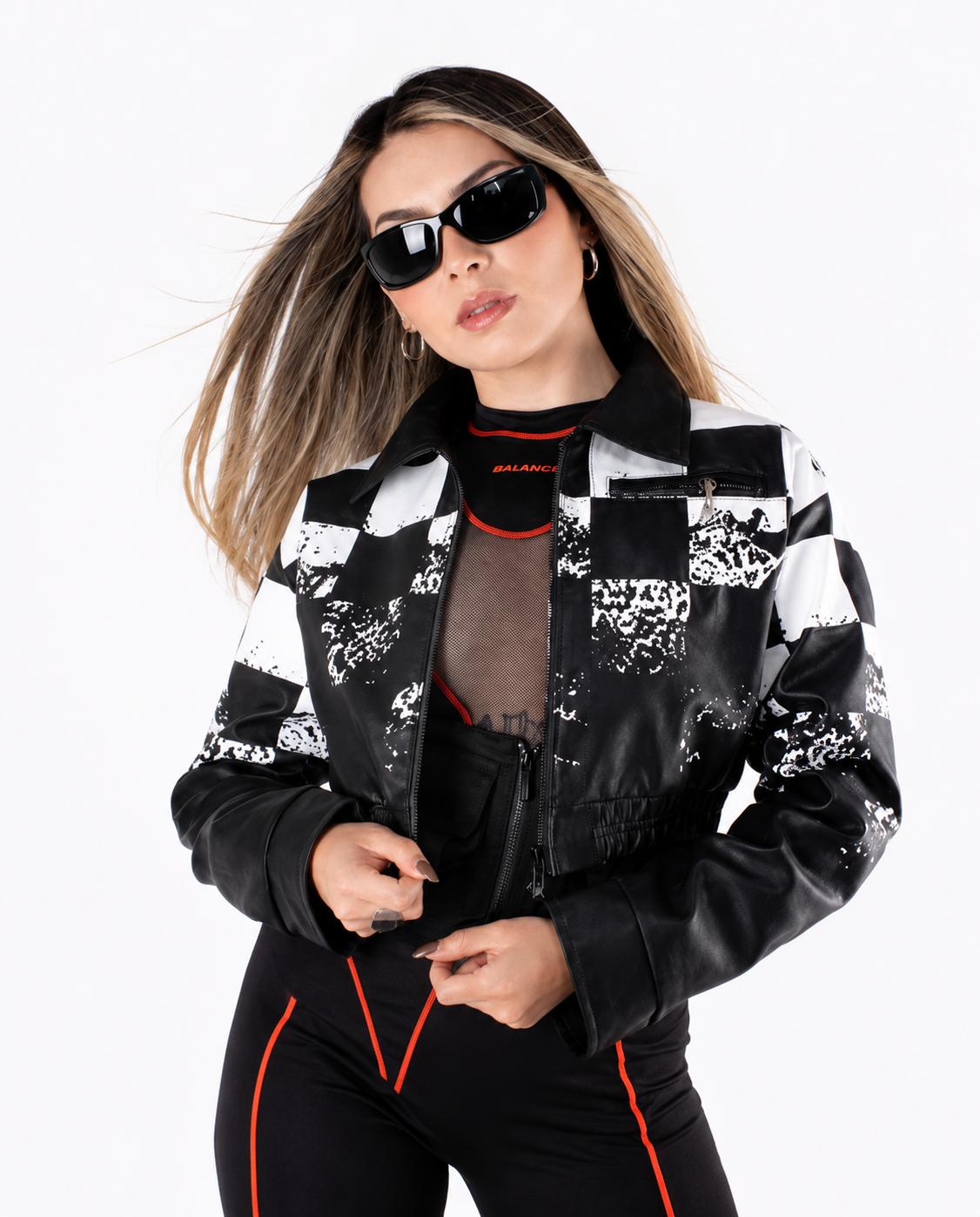 Chaqueta Bomber Cropped Efecto Charol Racing a Cuadros