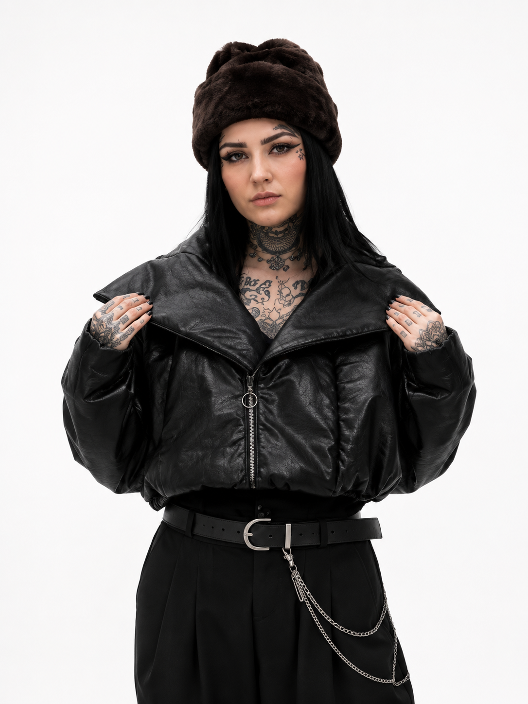 Chaqueta Puffer Cropped con Cuello Oversize