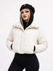 Chaqueta Puffer Cropped con Ojales Decorativos
