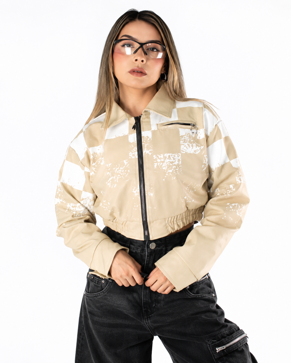 Chaqueta Bomber Cropped Efecto Charol Racing a Cuadros