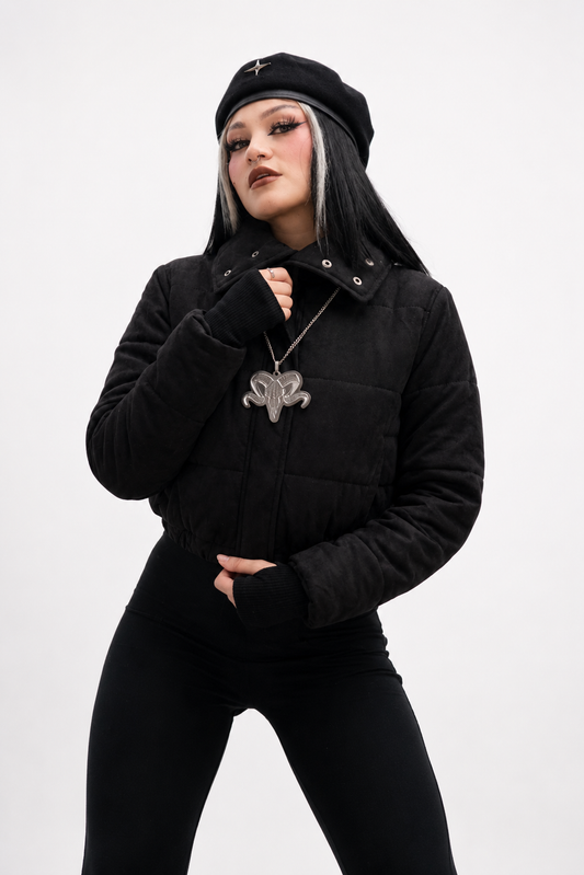 Chaqueta Puffer Cropped con Ojales Decorativos